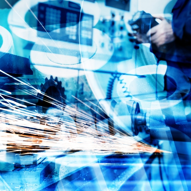 Ipari gyártási folyamat szikrákkal és antisztatikus technológiával a nagyobb biztonság érdekében;